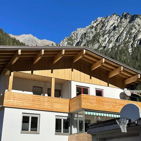 Haus Elvira Apartment